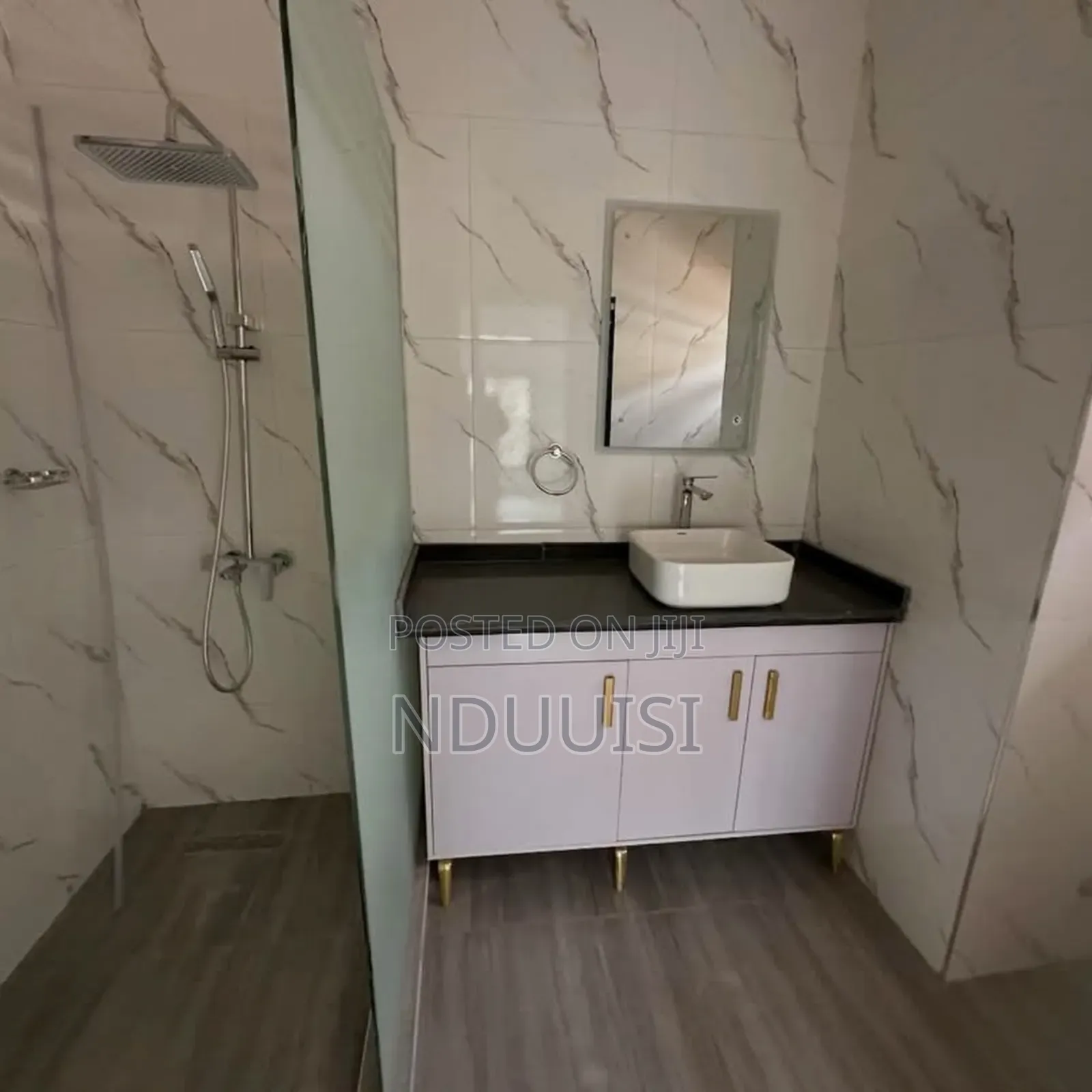 5bdrm Duplex in Apo District for sale in Apo District