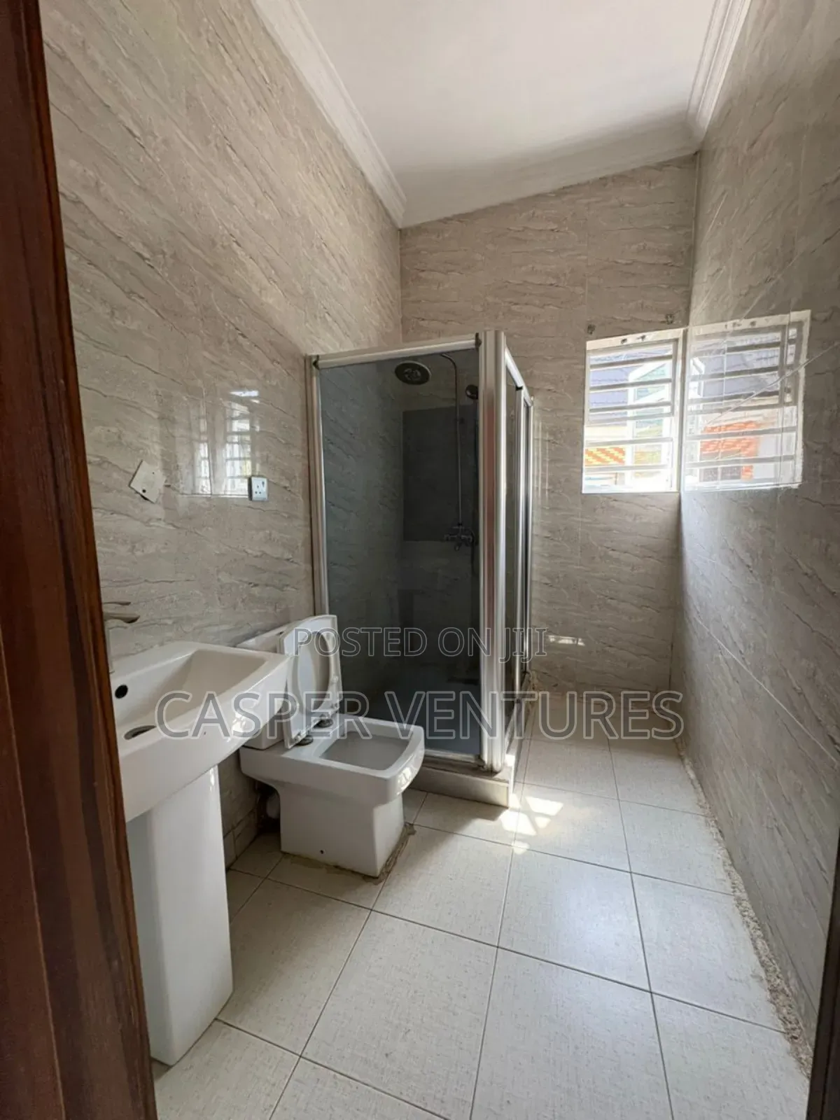 1bdrm Shared Apartment in Lekki County, Ikota for rent in Ikota