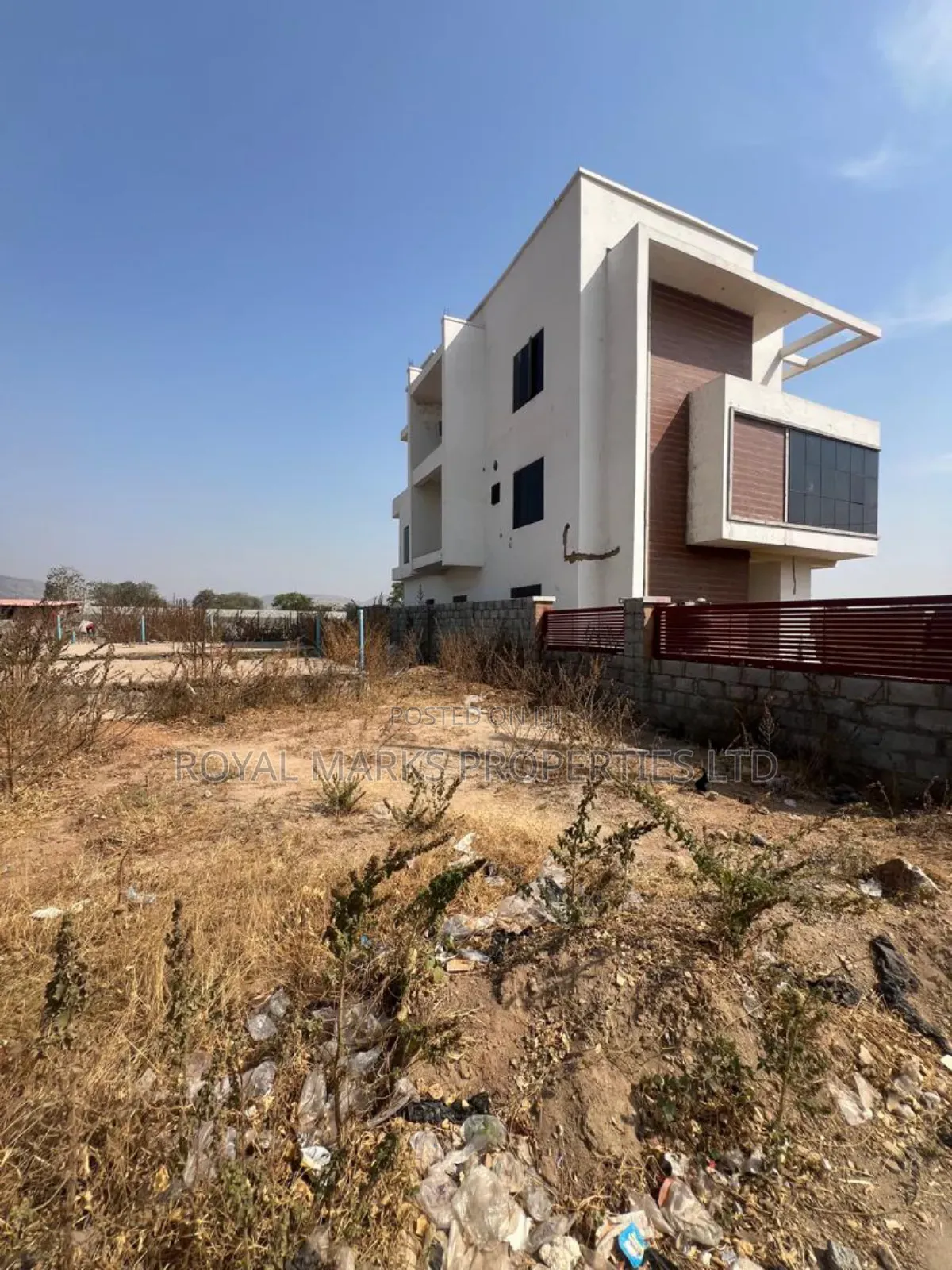 Estate Residential Plot 500sqm With DPC in Maitama