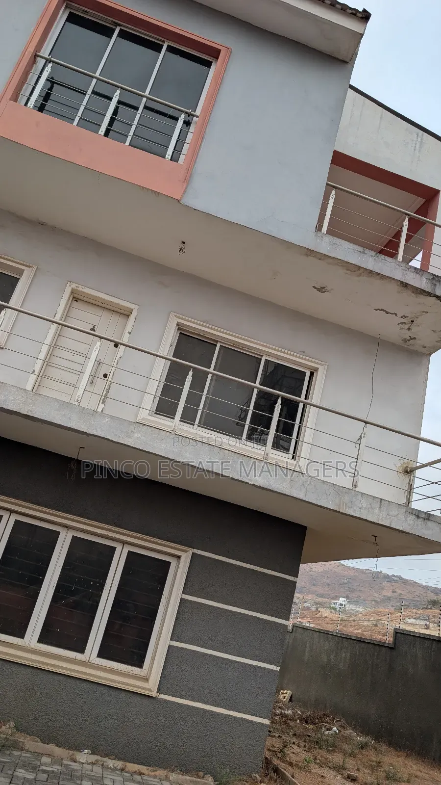 5bdrm Duplex in Hill View Estate, Mpape for sale in Mpape