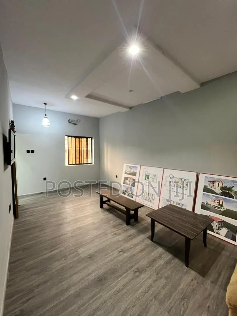 2bdrm Apartment in Adeniyi Jones for sale in Adeniyi Jones
