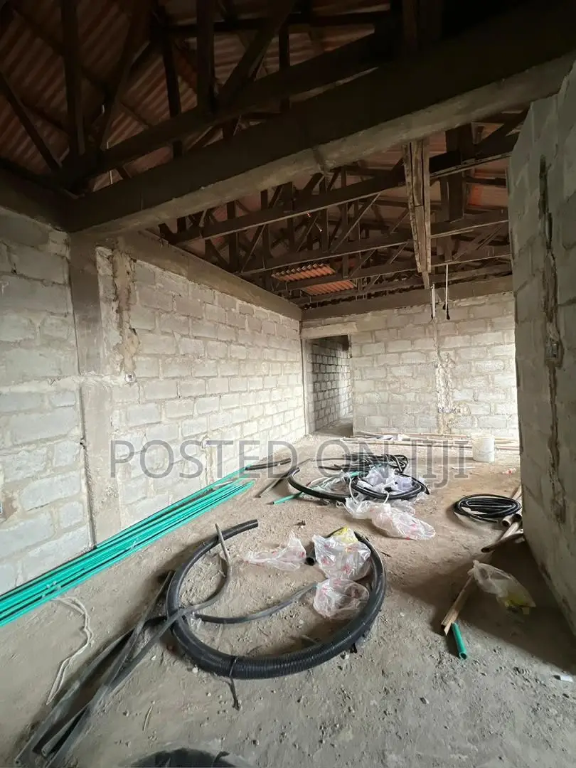 2bdrm Apartment in Adeniyi Jones for sale in Adeniyi Jones