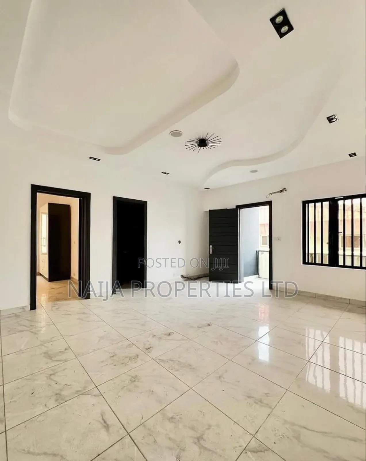 5bdrm Duplex in Lekki Phase 1 for sale in Lekki Phase 1