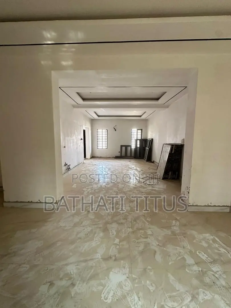 5bdrm Duplex in Kado for sale in Kado