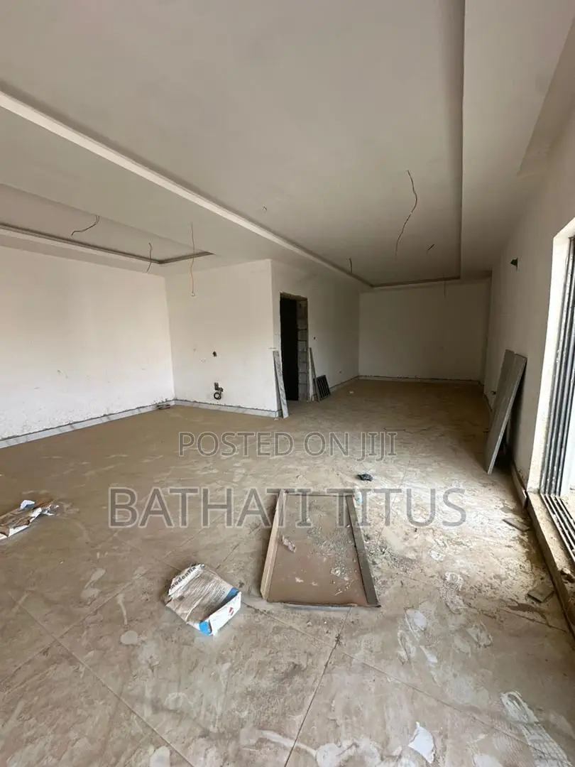 5bdrm Duplex in Kado for sale in Kado