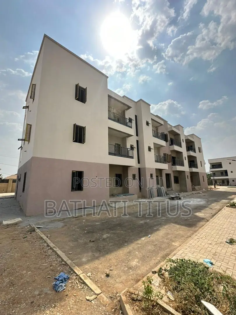 3bdrm Block of Flats in Kado for sale in Kado