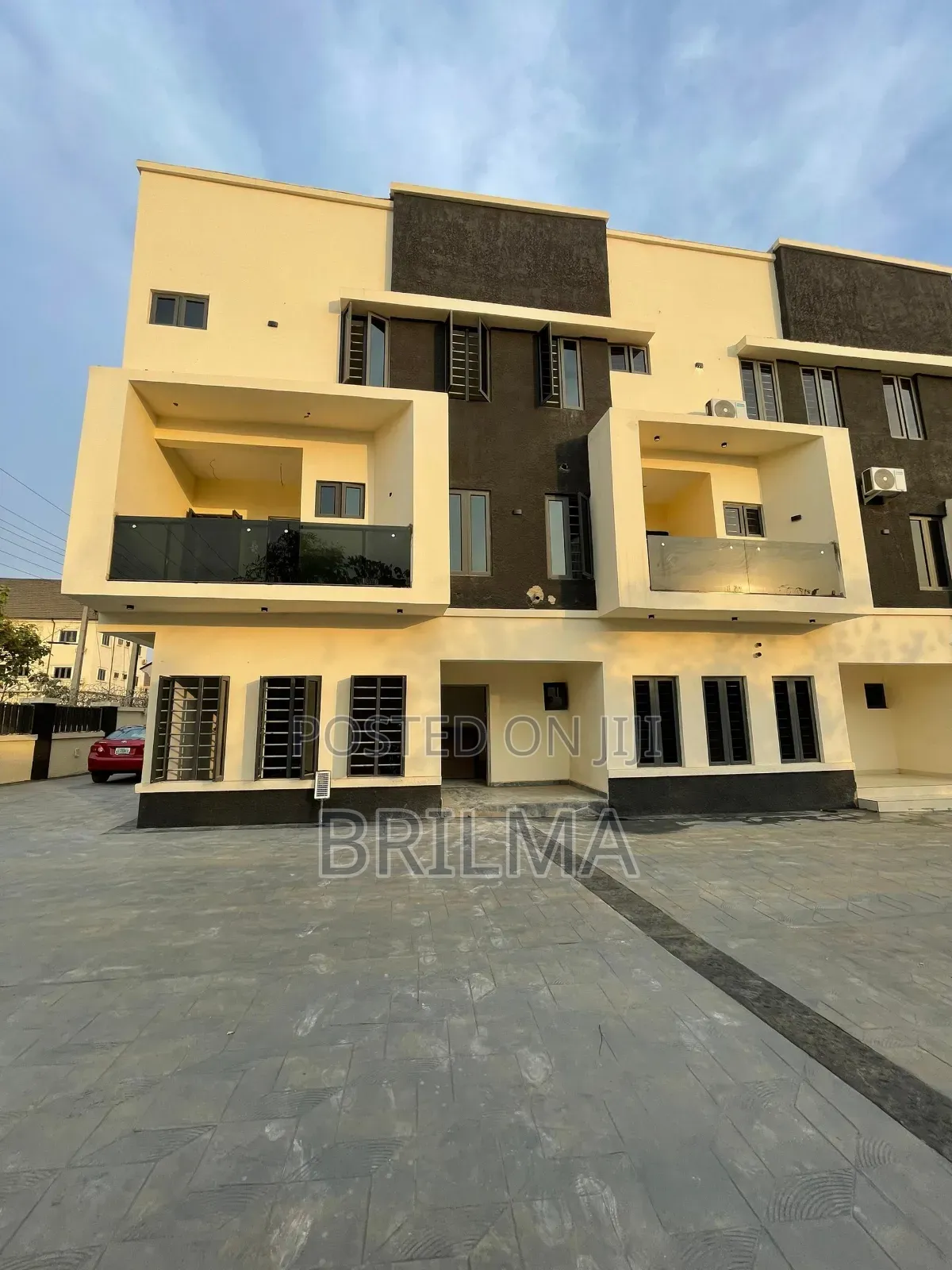 4 Bdrm Semi Detached Duplex In Katampe For Sale! in Katampe