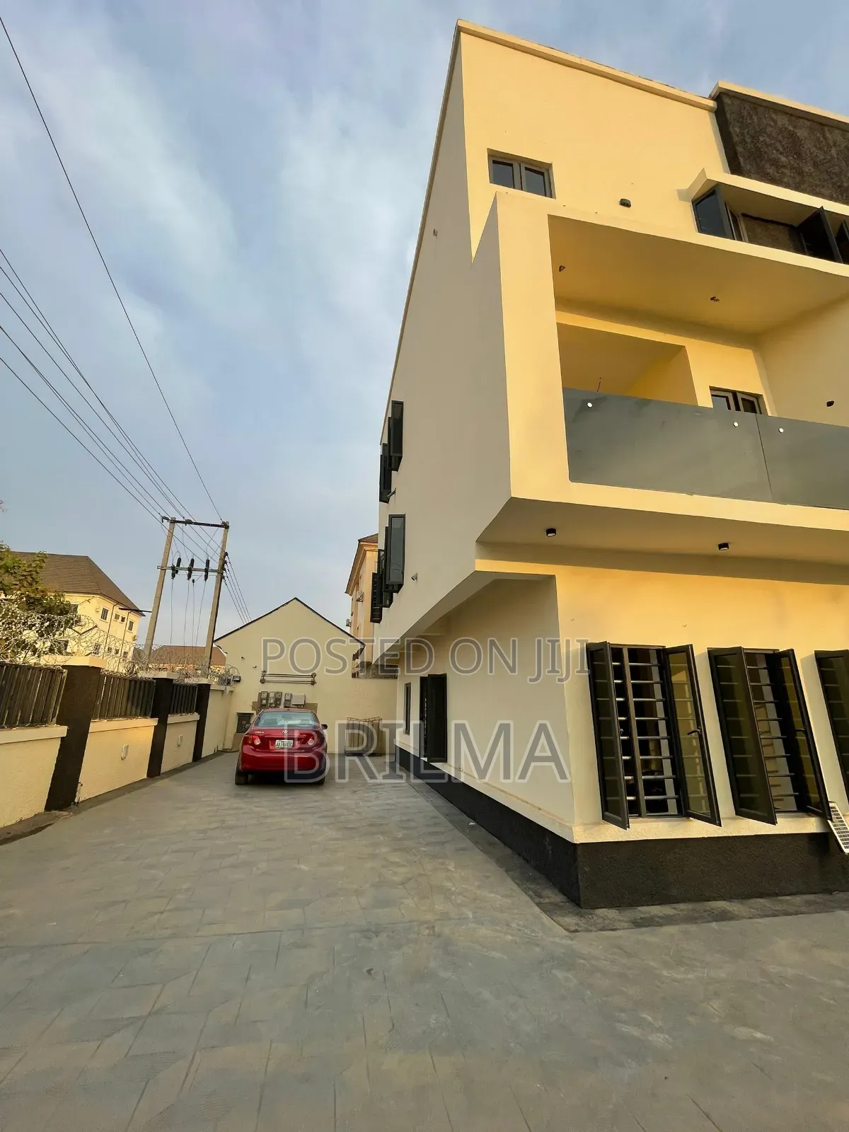 4 Bdrm Semi Detached Duplex In Katampe For Sale! in Katampe