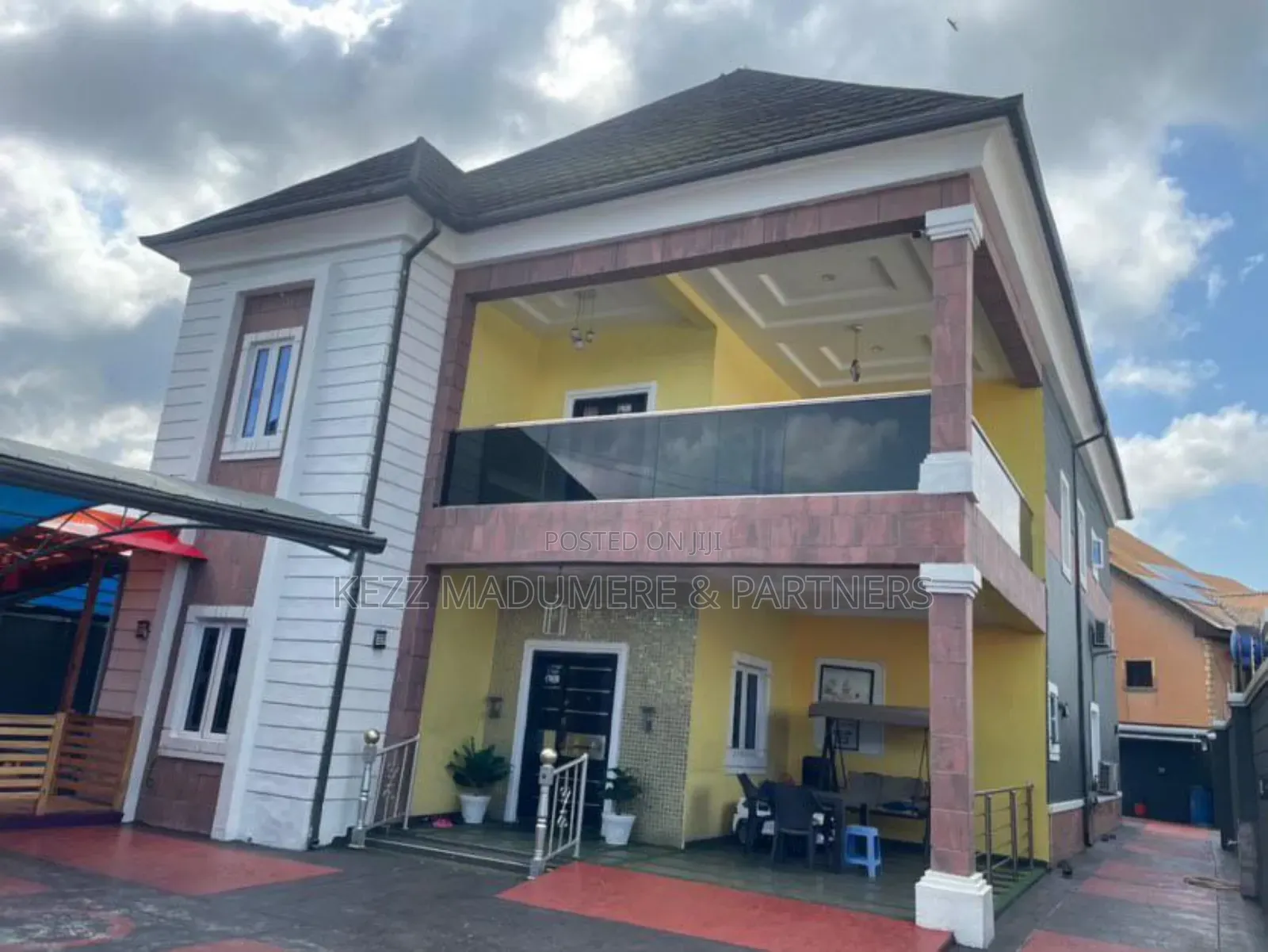 Furnished 5bdrm Duplex in Airport Road , Warri for sale in Warri