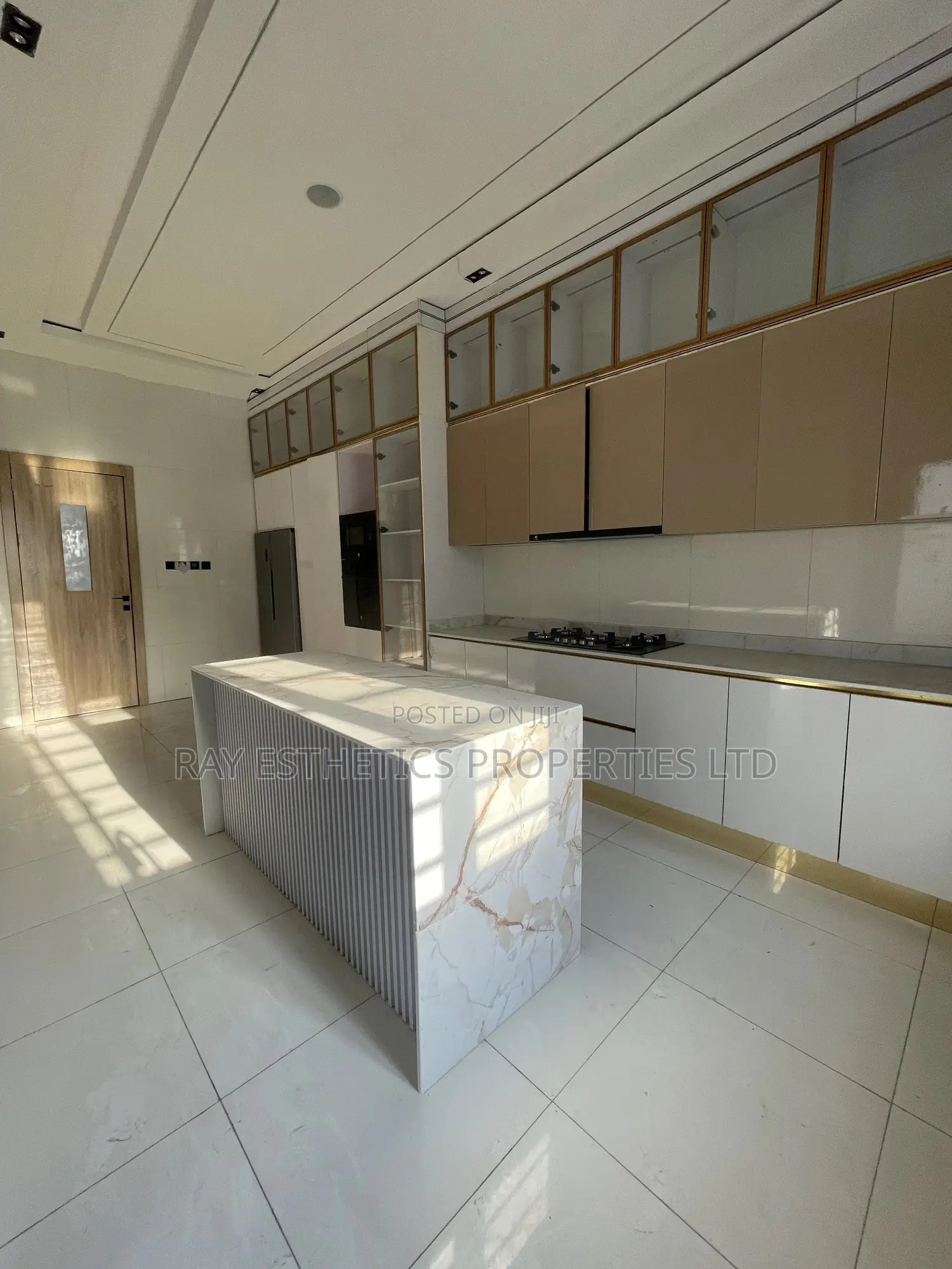 5bdrm Duplex in Harris Drive, Lagos State for sale in Lagos State