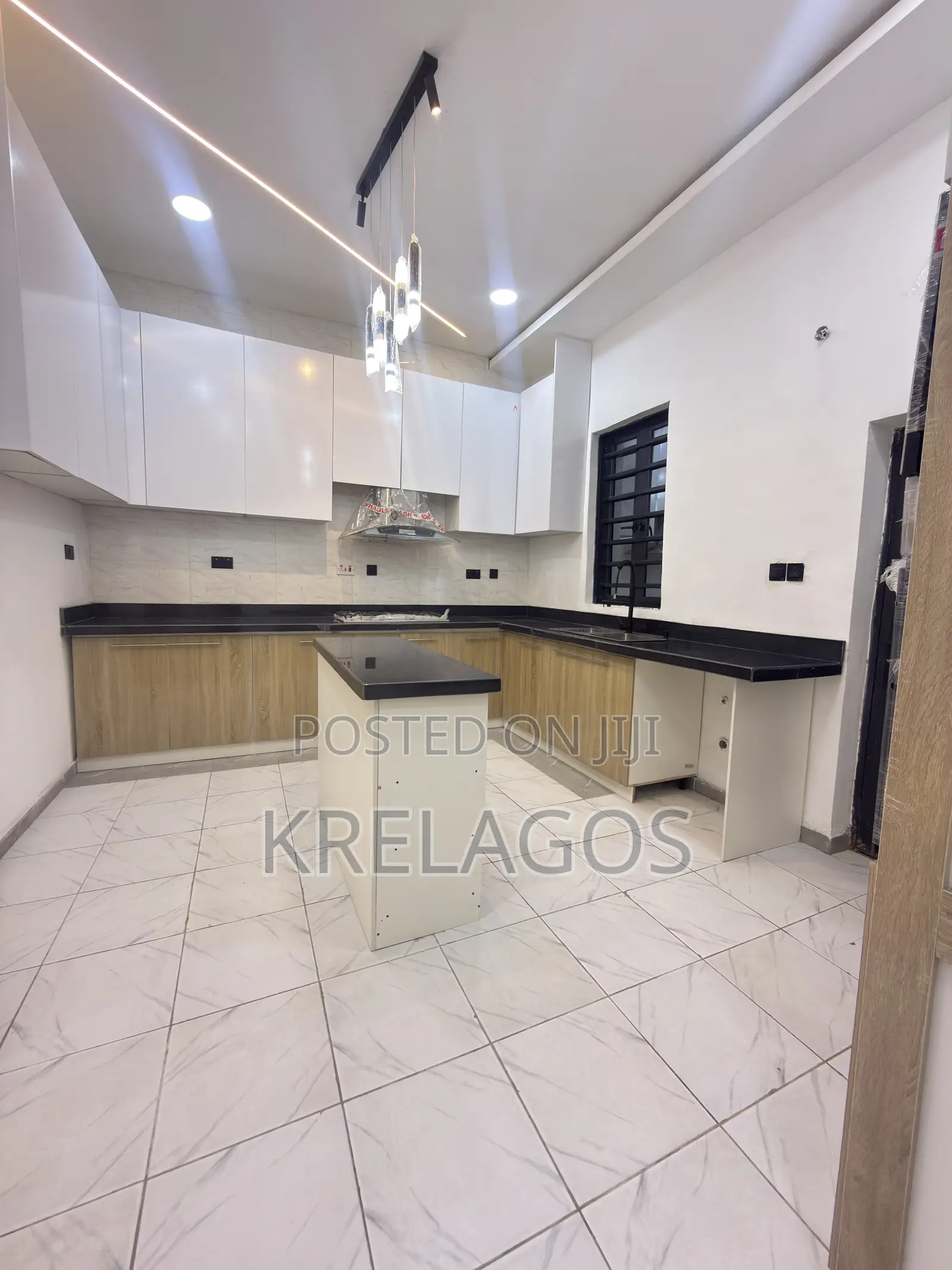 4bdrm Duplex in Abraham Adesanya Estate for sale in Abraham Adesanya Estate