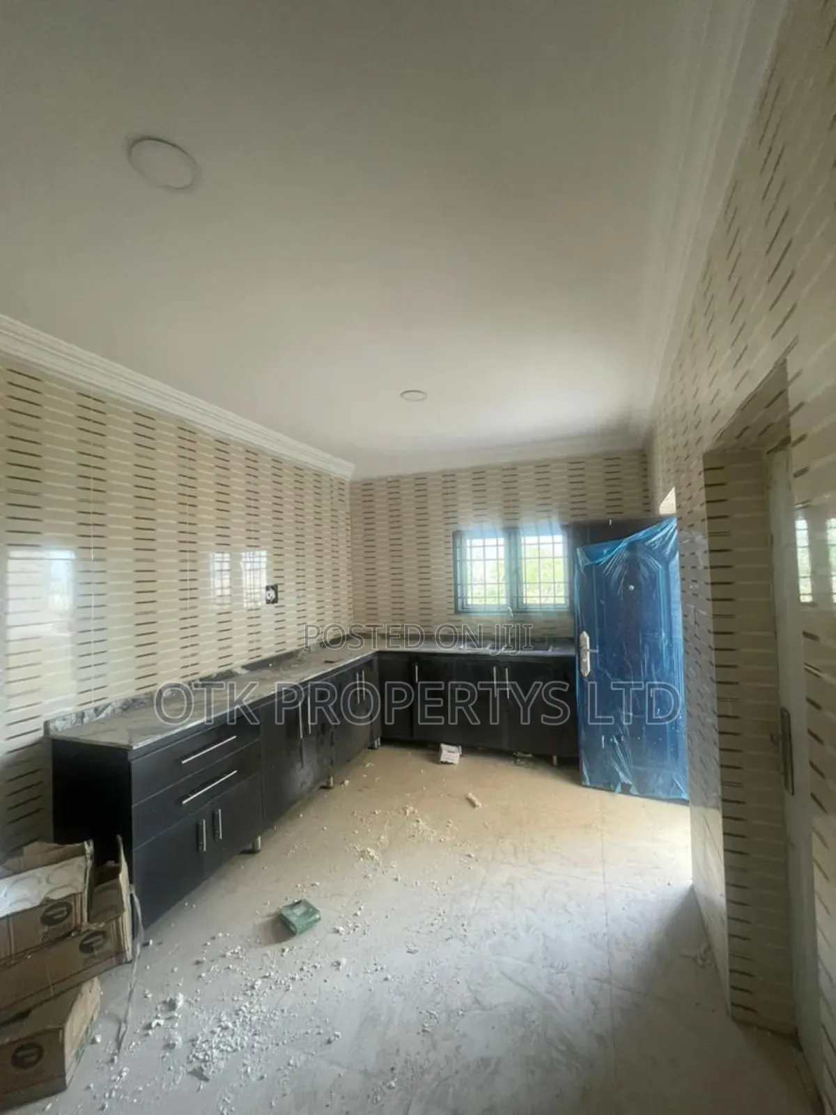 2bdrm Block of Flats in Kagini By Custom for rent in Kubwa
