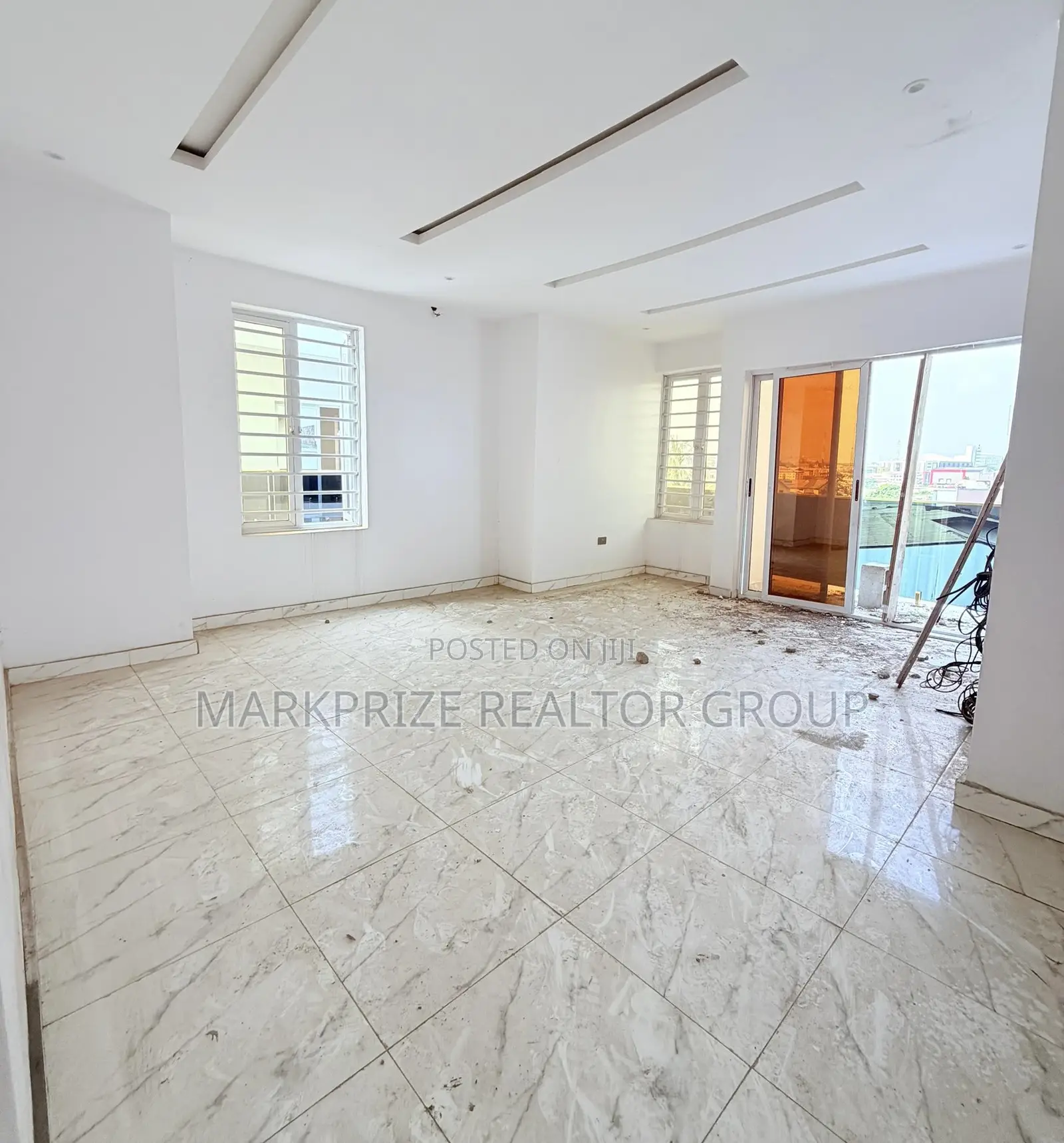 4bdrm Duplex in Opebi Ikeja Lagos for sale in Opebi