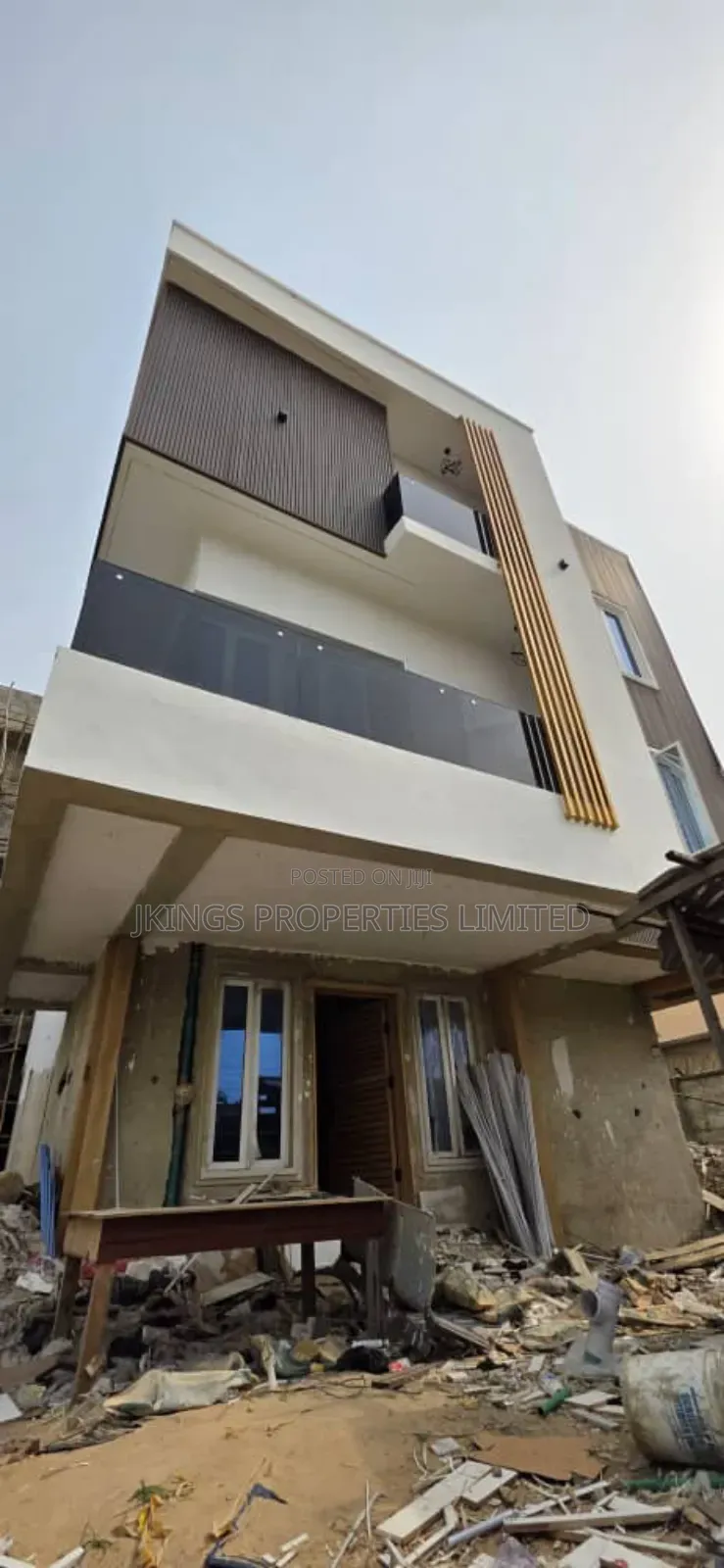 4bdrm Duplex in Millennium Estate, Millenuim/UPS for sale in Millenuim/UPS