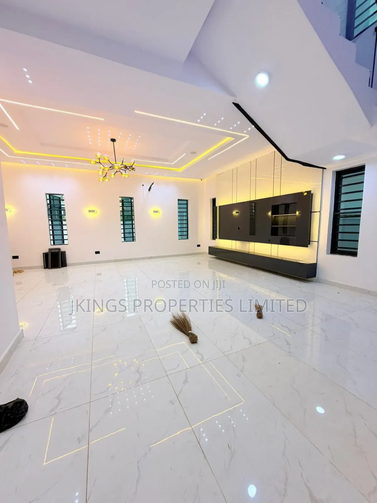 5bdrm Duplex in Ikate, Lekki for sale in Lekki