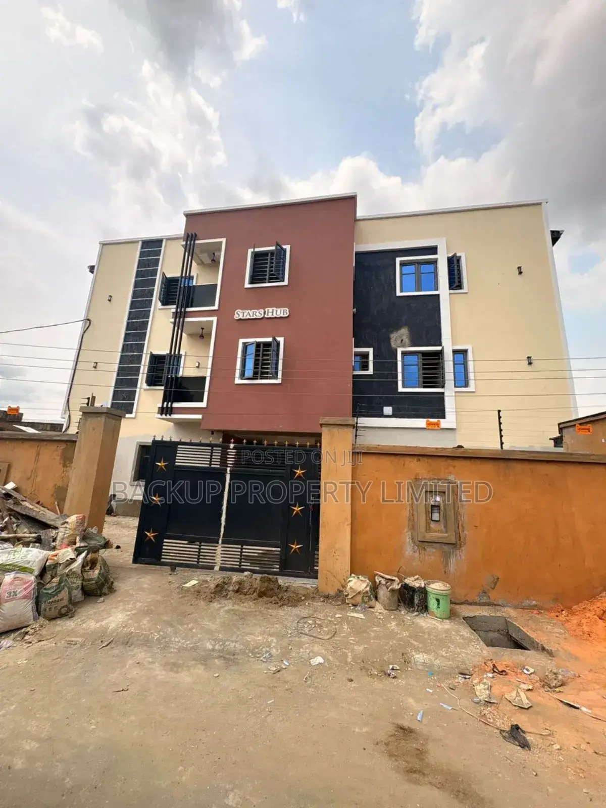 Studio Apartment in Shomolu / Shomolu for sale in Shomolu / Shomolu