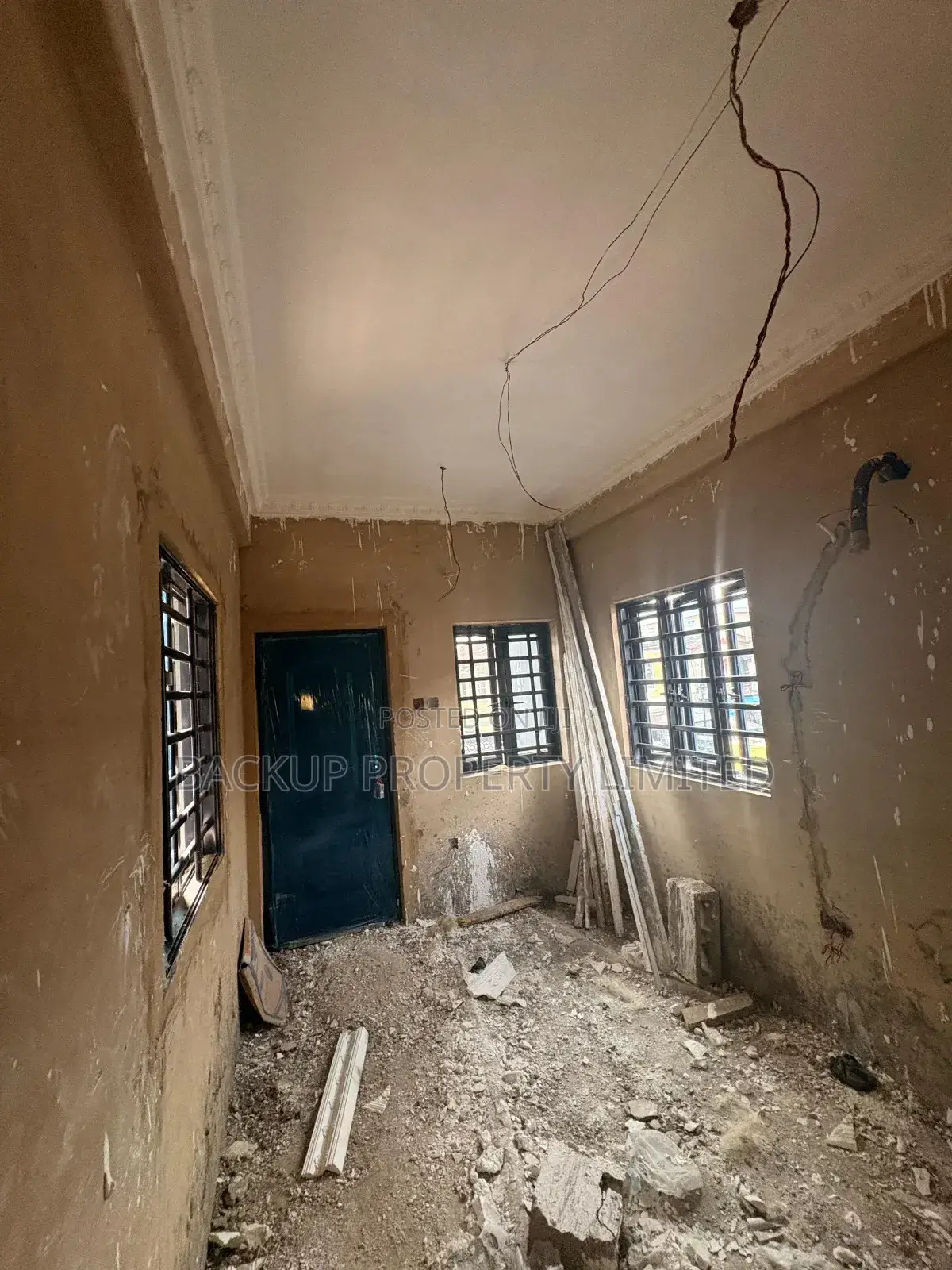 1bdrm Room & Parlour in Shomolu / Shomolu for sale in Shomolu / Shomolu