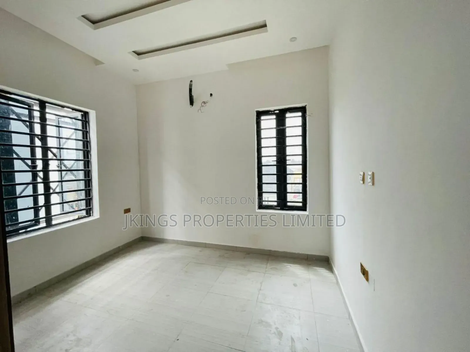 5bdrm Duplex in Akora Estate, Adeniyi Jones for sale in Adeniyi Jones