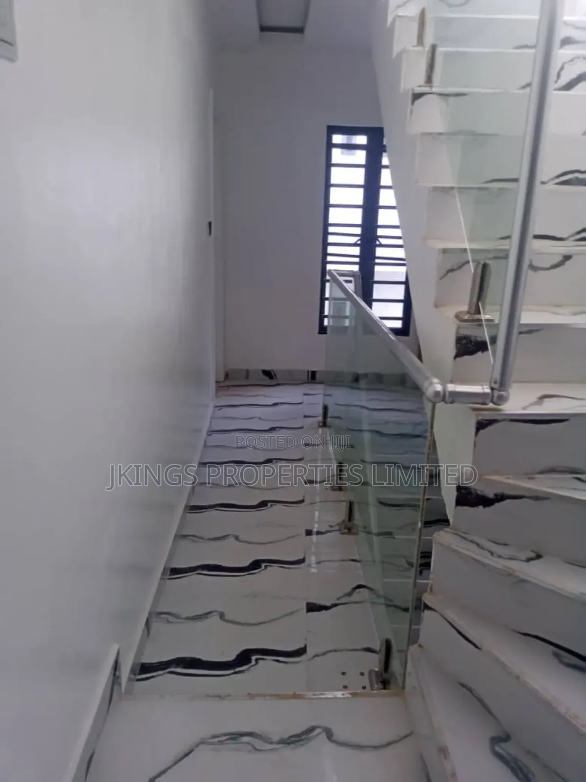 5bdrm Duplex in Magodo Phase 1 for sale in Magodo Isheri