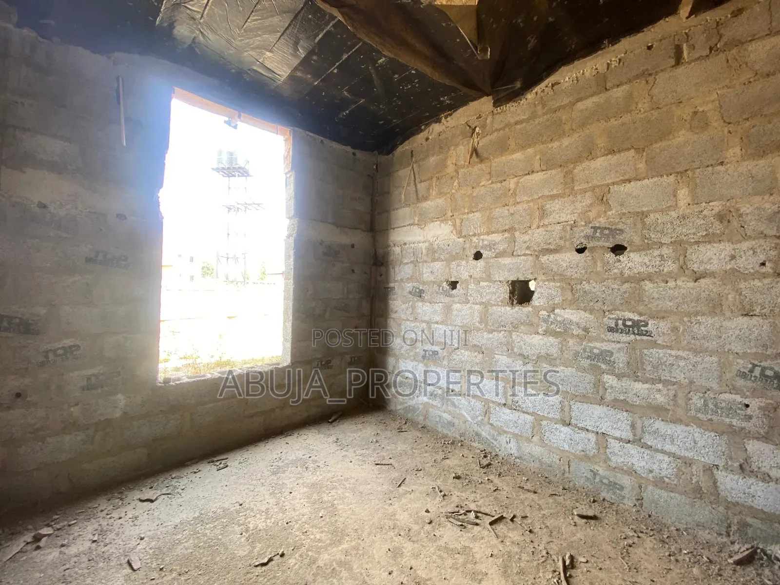 3bdrm Apartment in In A Secured Estate, Life Camp for sale in Life Camp