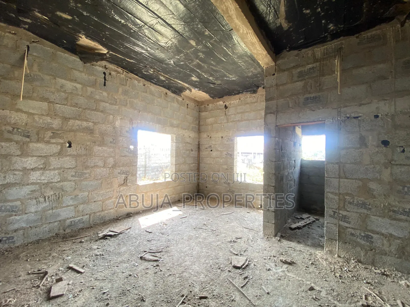 3bdrm Apartment in In A Secured Estate, Life Camp for sale in Life Camp