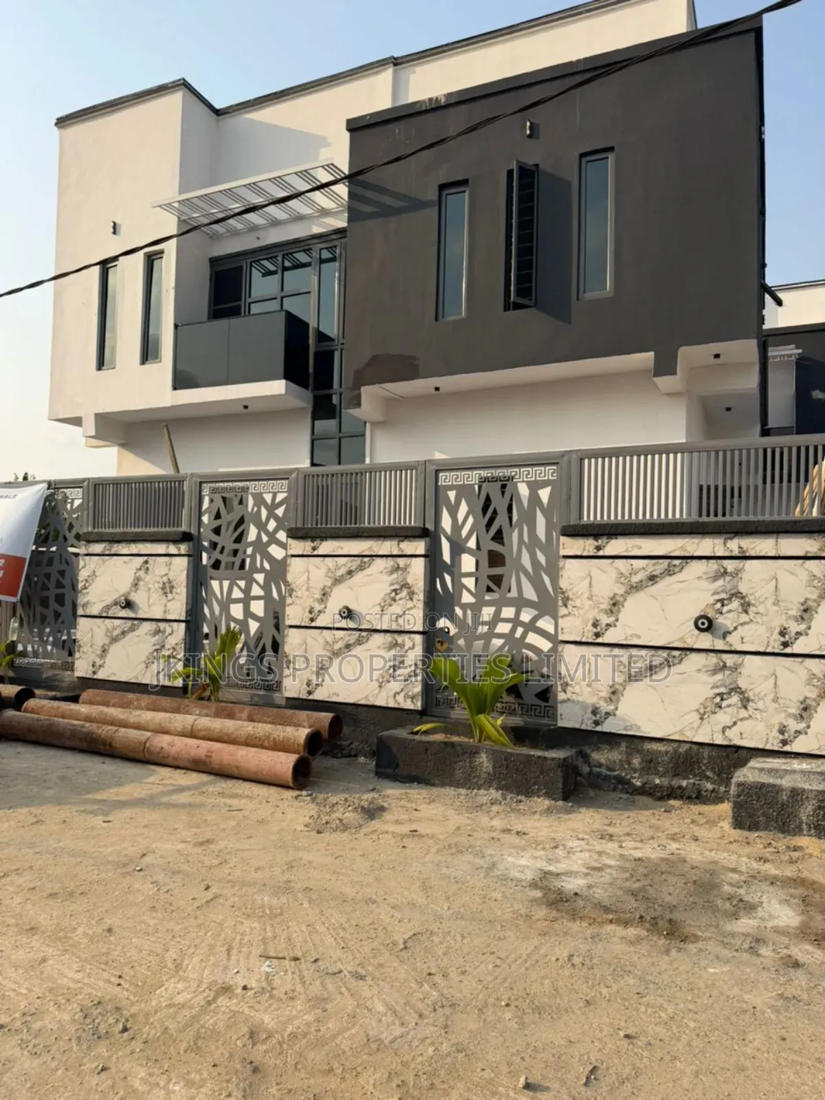 4bdrm Duplex in Arowojobe Estate for sale in Maryland