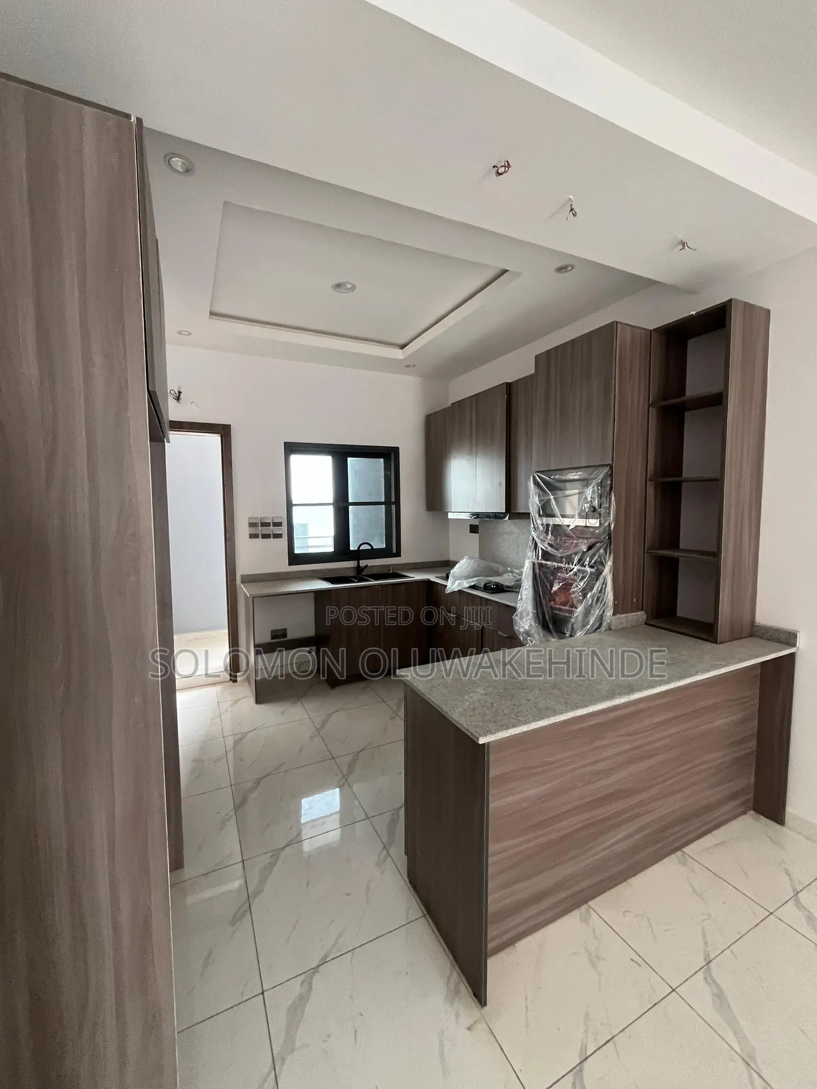 Furnished 3bdrm Apartment in Ikate for sale in Ikate