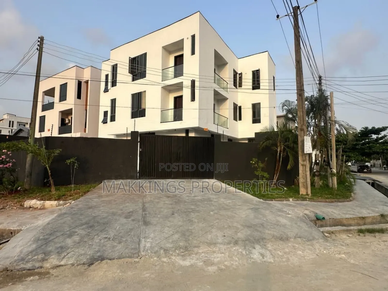 3bdrm Apartment in Lekki Phase 1 for rent in Lekki Phase 1