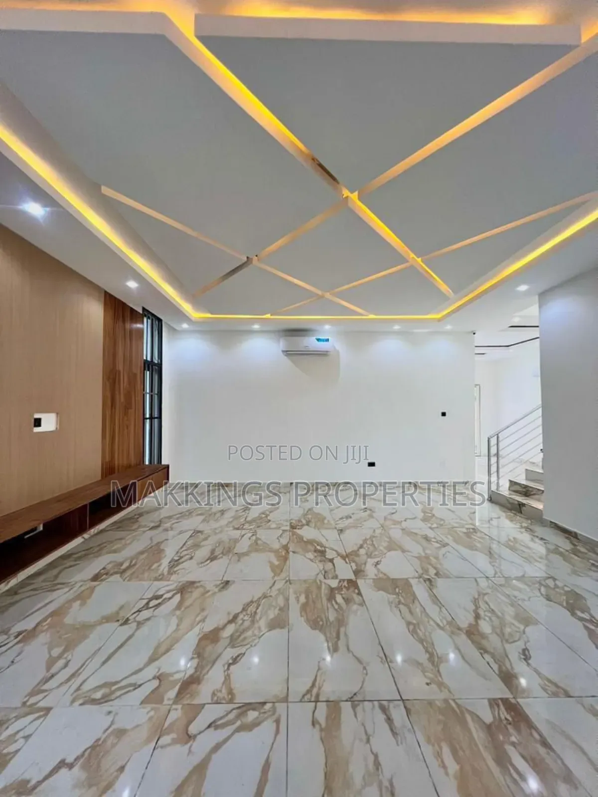 5bdrm Duplex in Lekki Phase 1 for sale in Lekki Phase 1