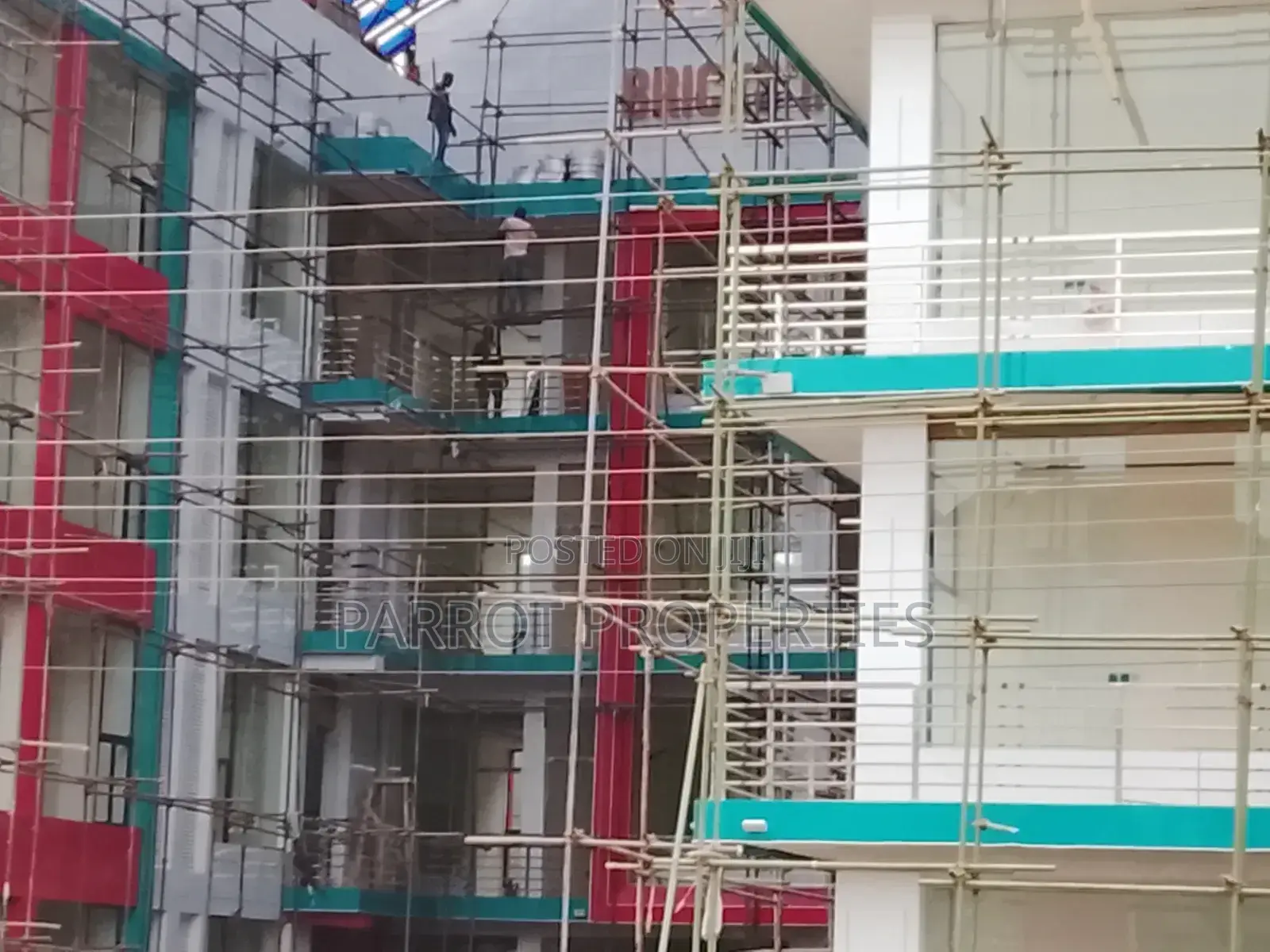 Offices / Shops for Sale in Gwarimpa in Gwarinpa