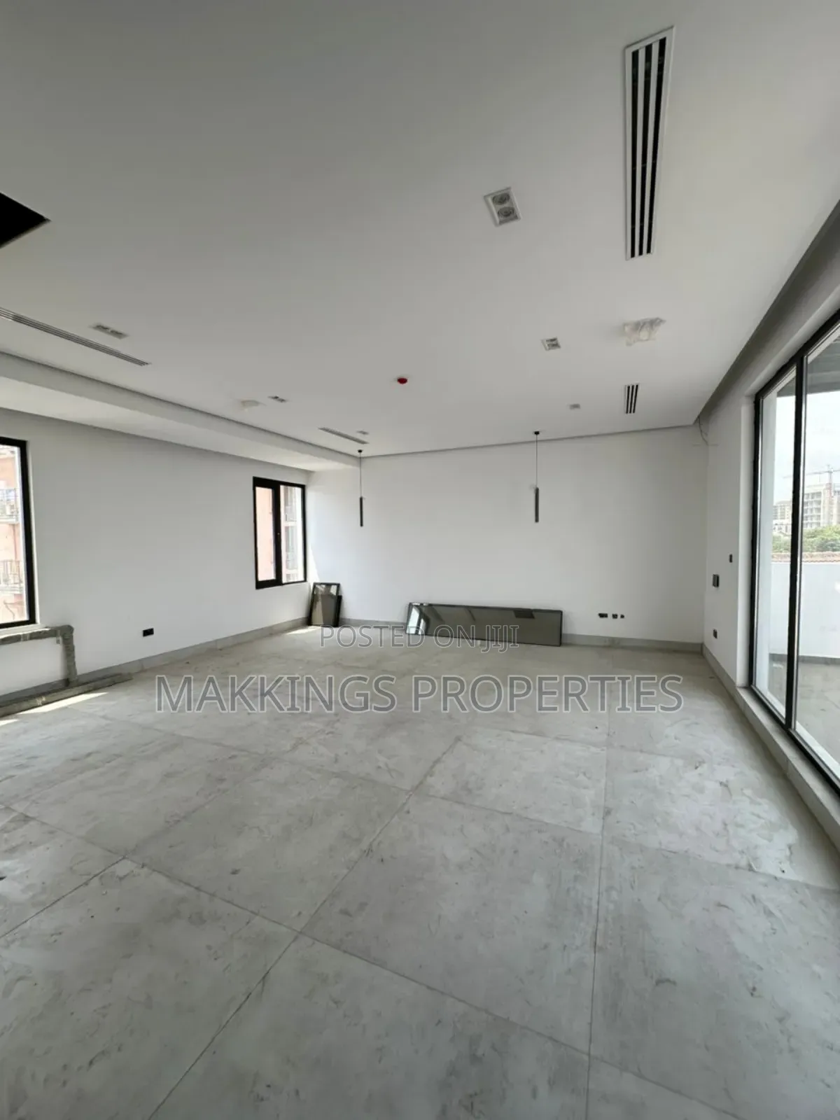 5bdrm Duplex in Banana Island for sale in Banana Island