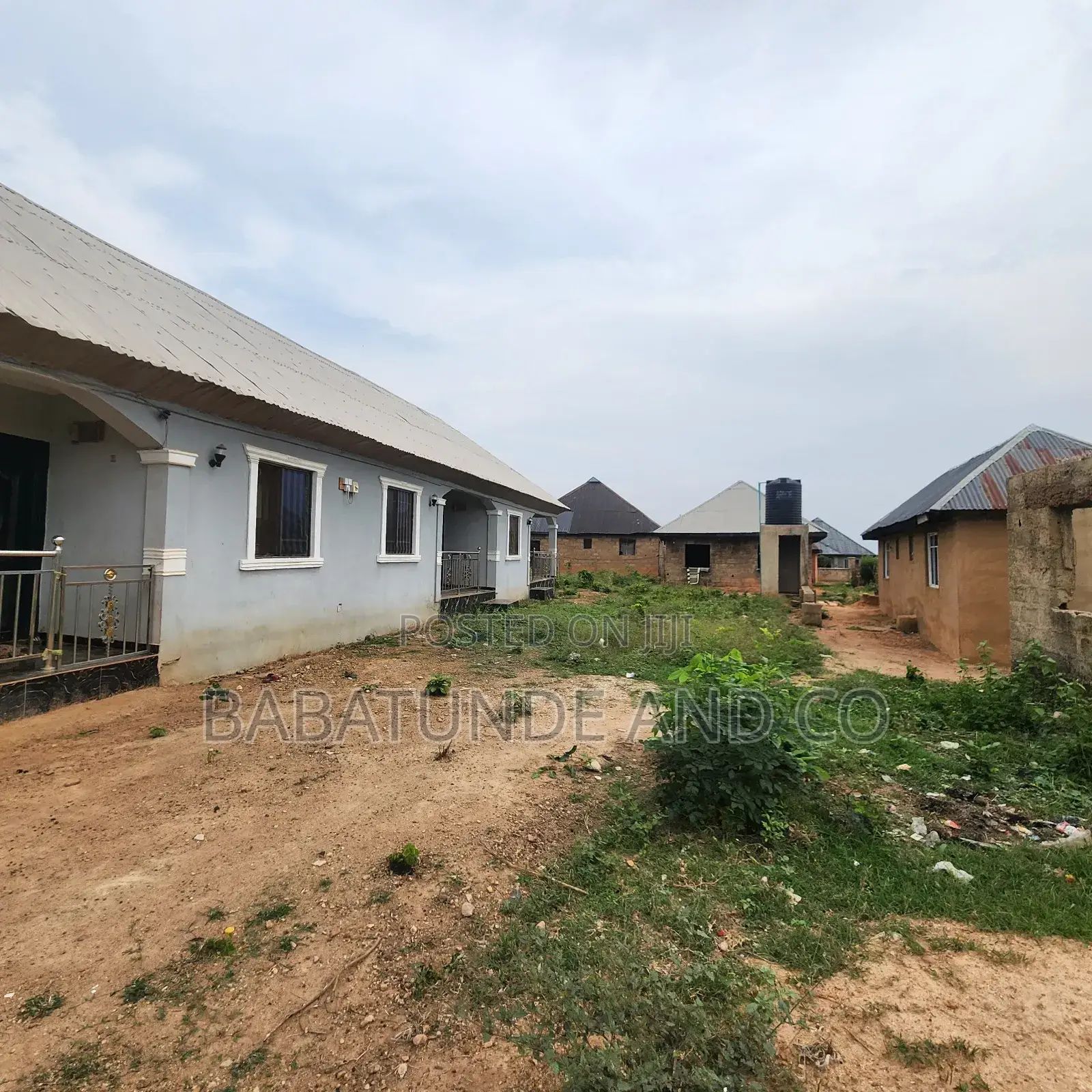 Three Room/Parlor Self-Contained Hostel at Alabata Moniya in Moniya