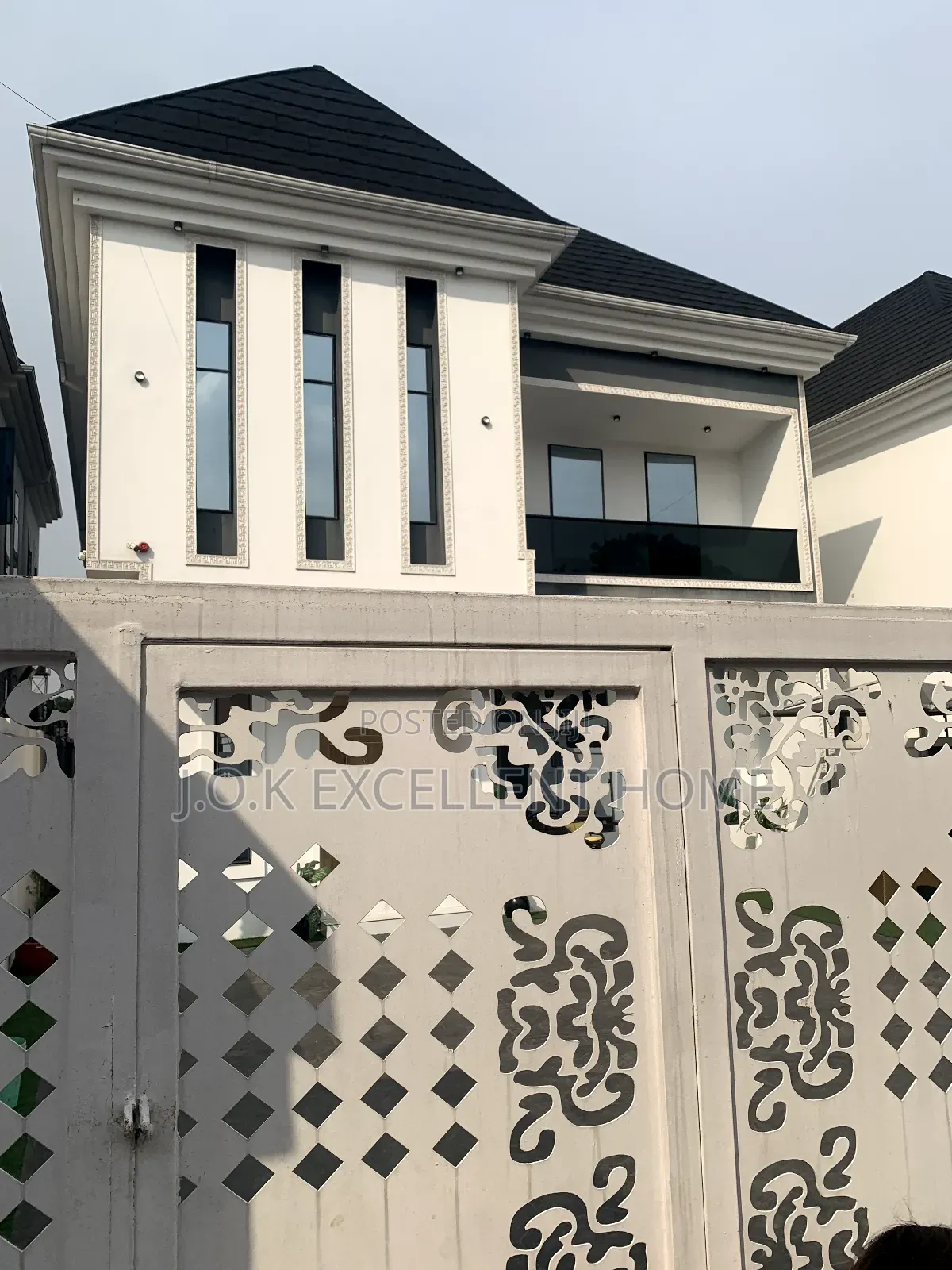 Furnished 5bdrm Duplex in Omole Phase 1 for sale in Omole Phase 1