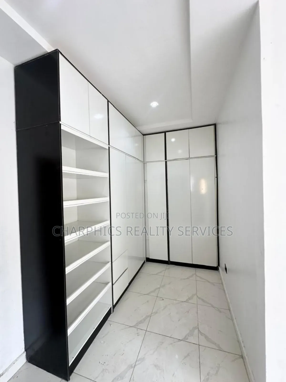 5 Bedroom Duplex With a Gym Room and a Study Room +Bq. Ologolo, in Osapa london