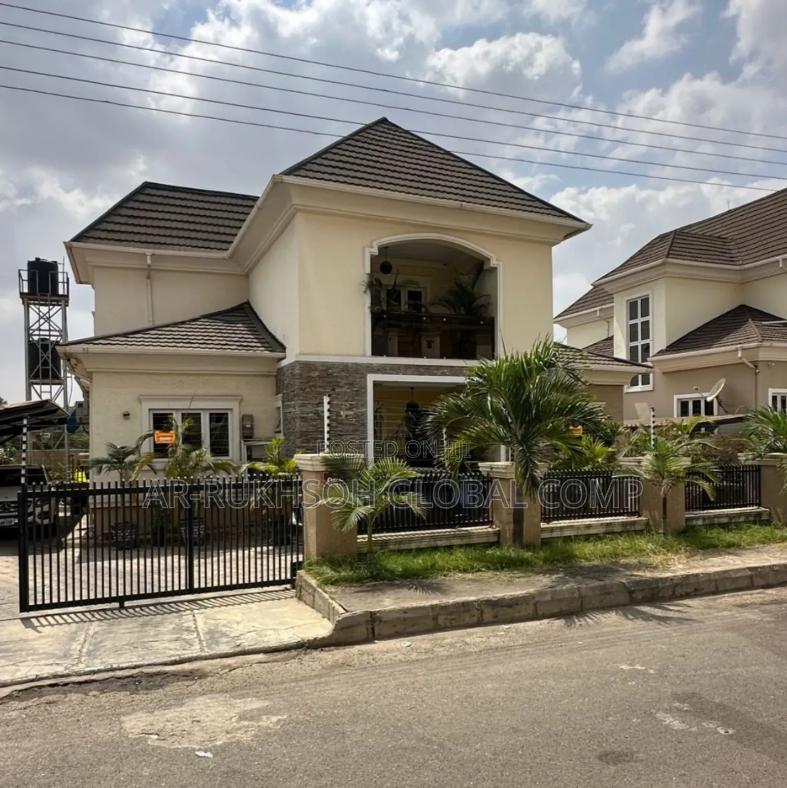 4bdrm Duplex in River Park Estate, FHA for sale in FHA
