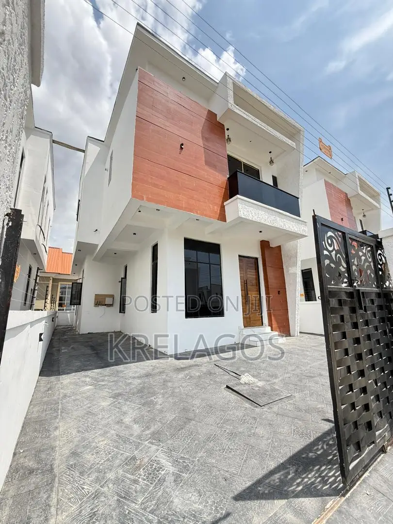 4bdrm Duplex in Sangotedo for sale in Sangotedo