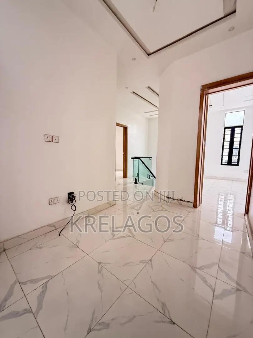 4bdrm Duplex in Sangotedo for sale in Sangotedo