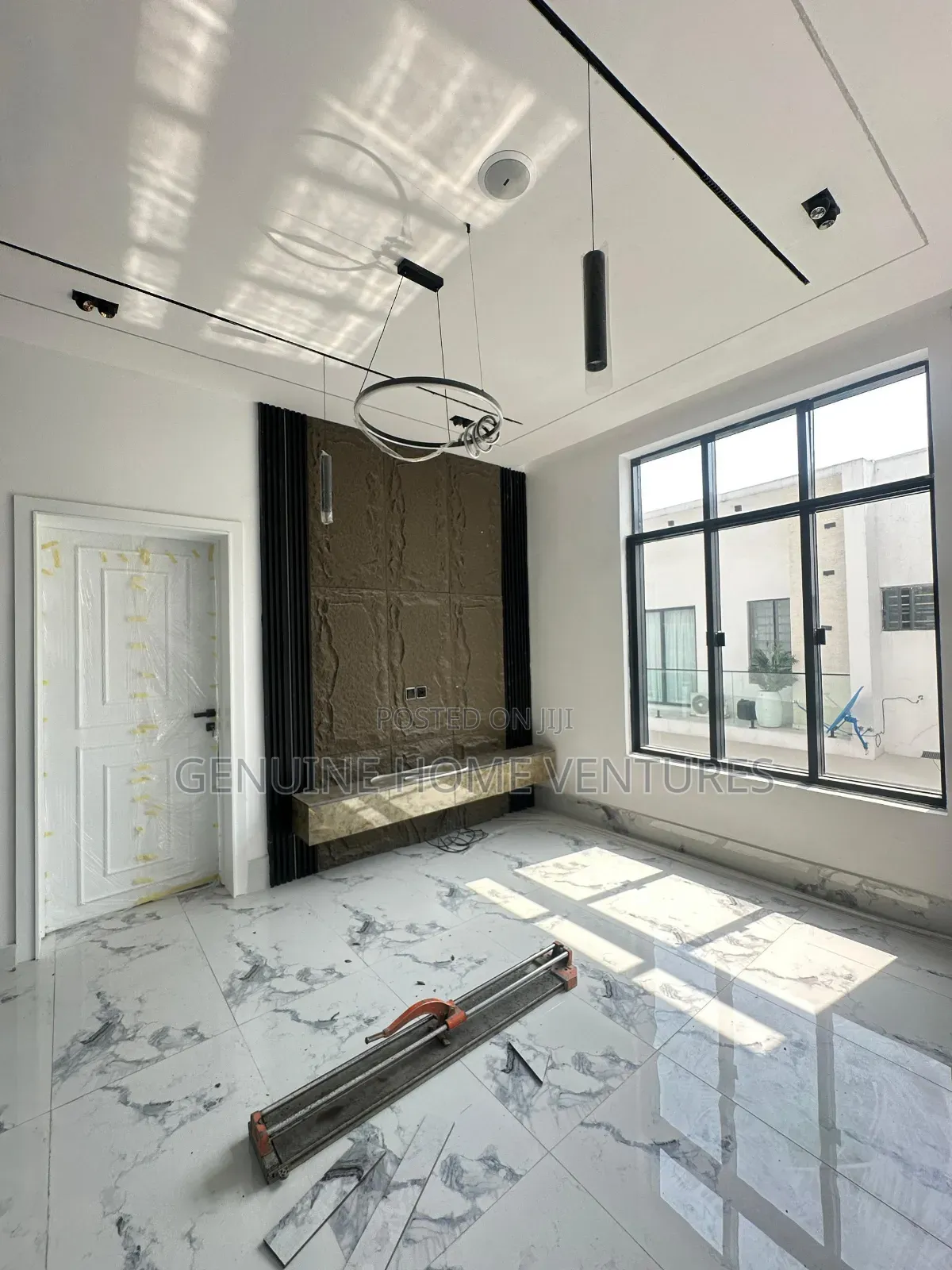 5bdrm Duplex in Lekki County Estate, Ikota for sale in Ikota