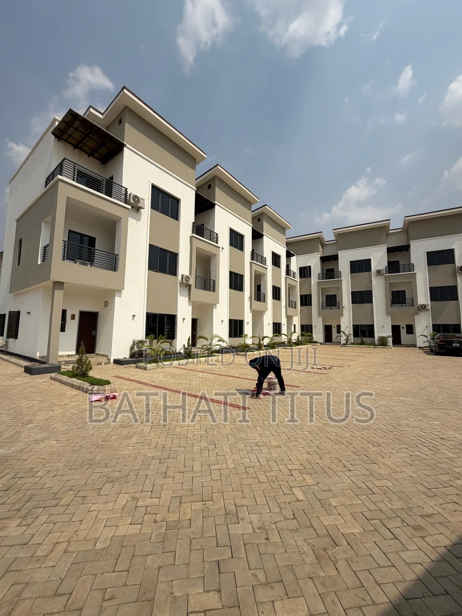 4bdrm Duplex in Jahi for sale in Jahi