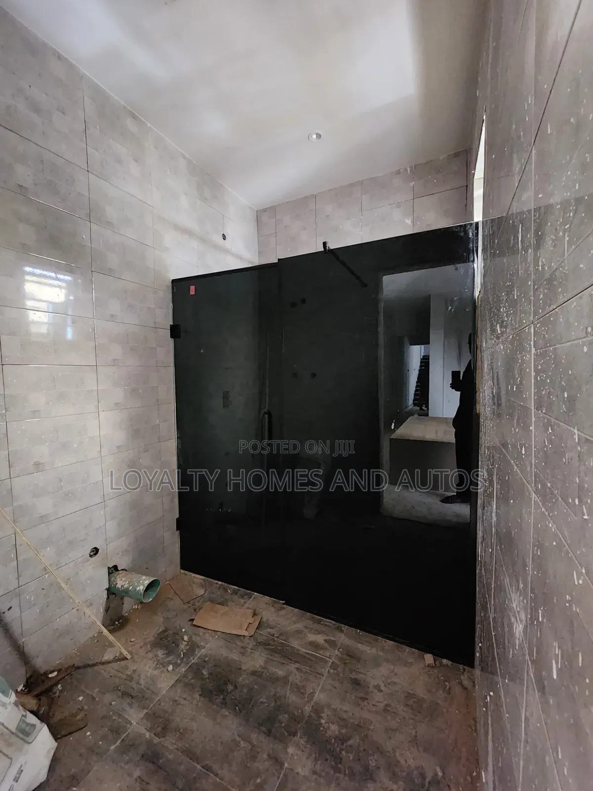 5bdrm House in Adeniyi Jones for sale in Adeniyi Jones