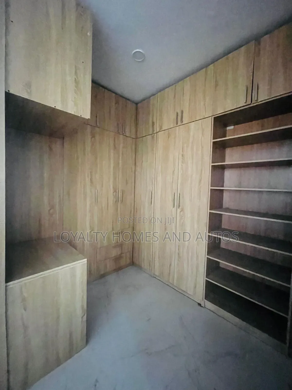 4bdrm Duplex in Adeniyi Jones for sale in Adeniyi Jones