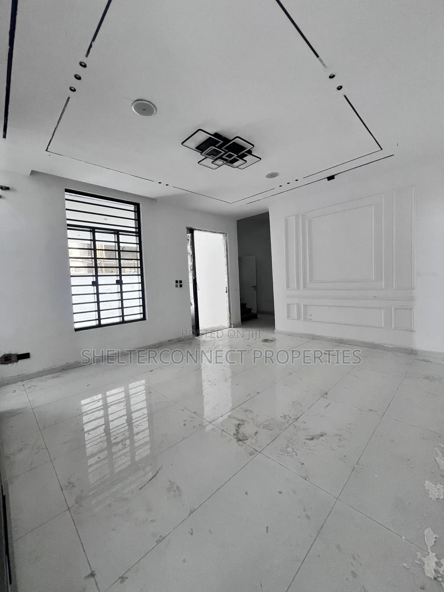 4bdrm Duplex in Ikota for sale in Ikota