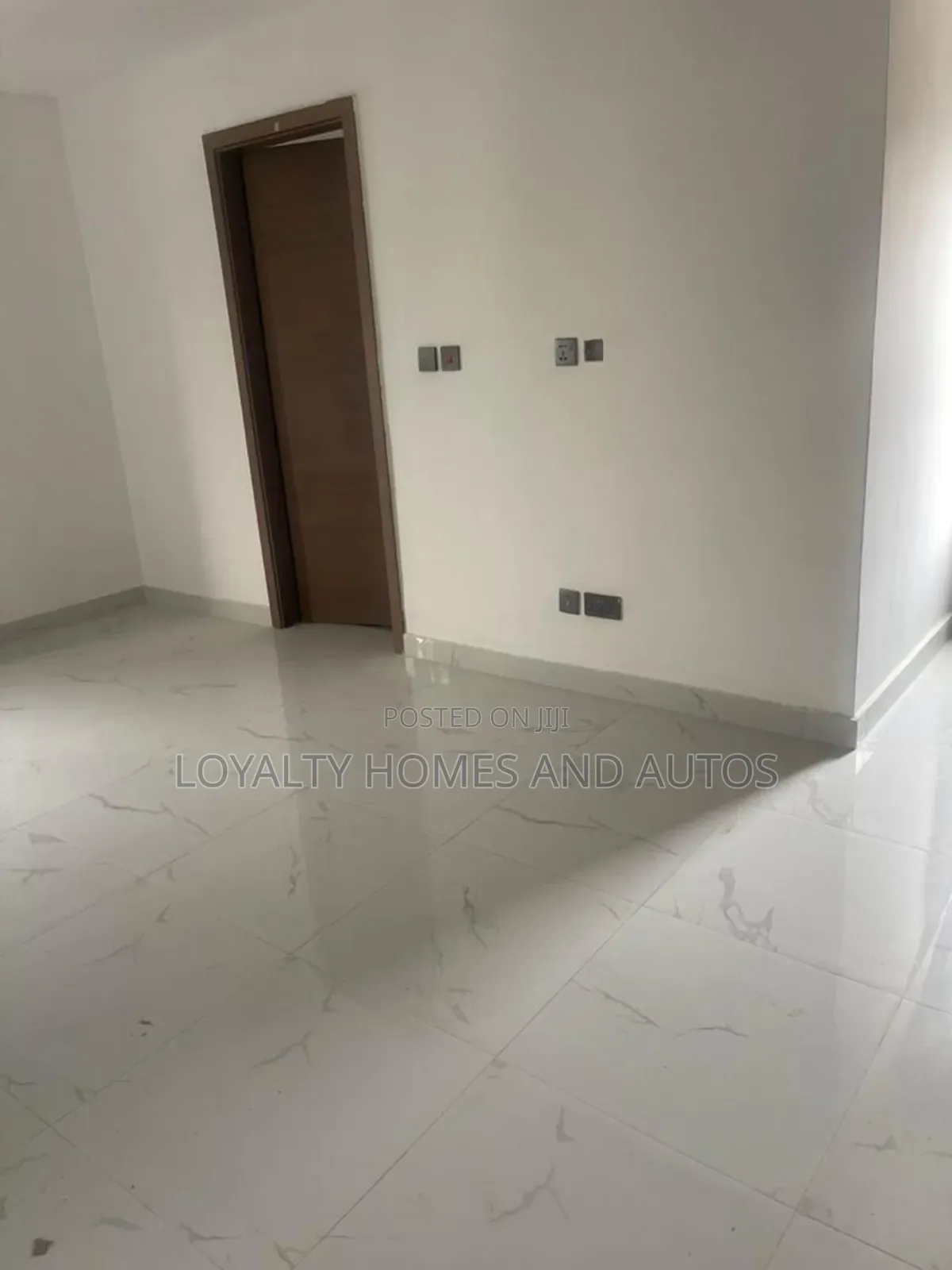 4bdrm Duplex in Adeniyi Jones for sale in Adeniyi Jones