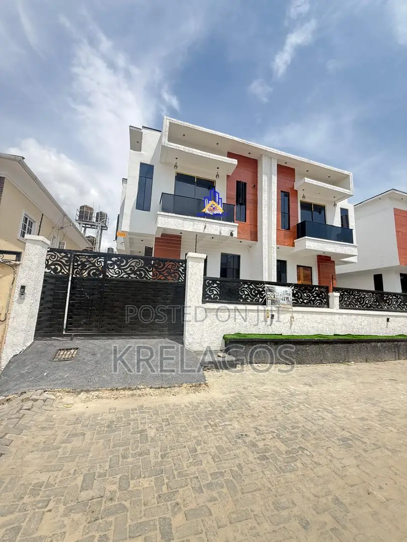4bdrm Duplex in Sangotedo for sale in Sangotedo