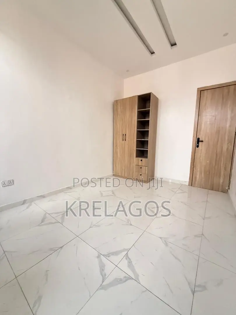 4bdrm Duplex in Sangotedo for sale in Sangotedo