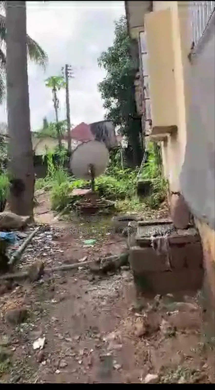 Strategic 1000m2 Residential Land at Wuse Zone 5 Close to First Bank in Zone 5 / Wuse