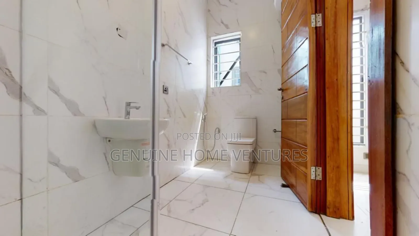 5bdrm Duplex in Agungi Lekki for sale in Agungi
