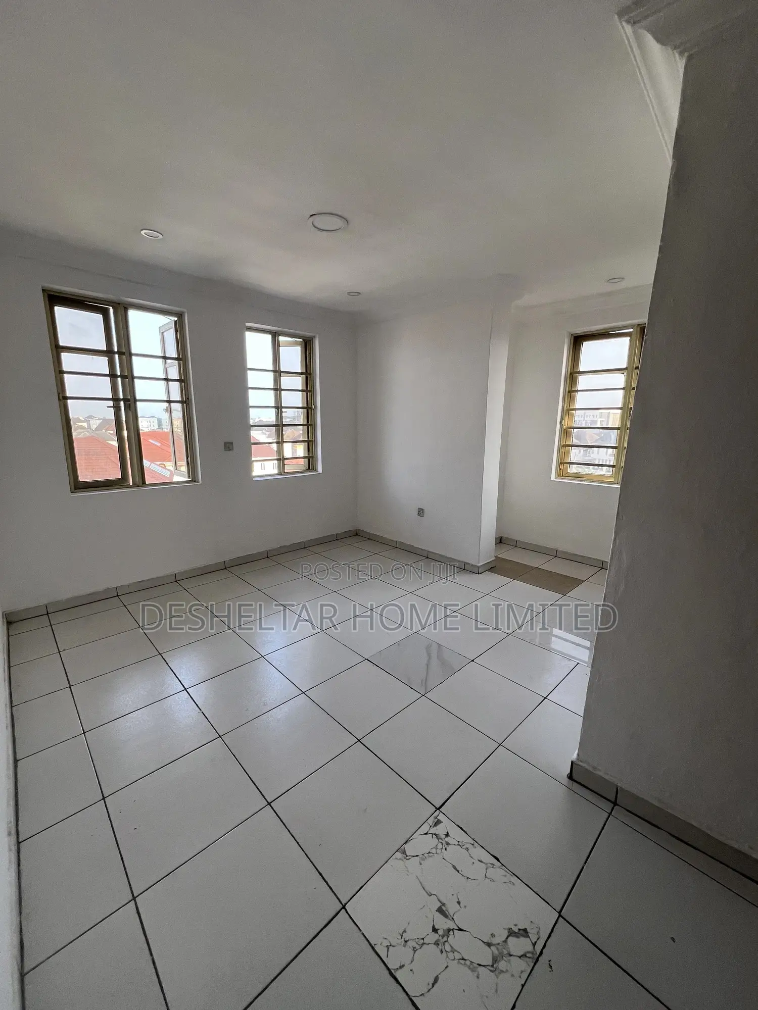 3bdrm Shared Apartment in Southern View Estate, Chevron for rent in Chevron