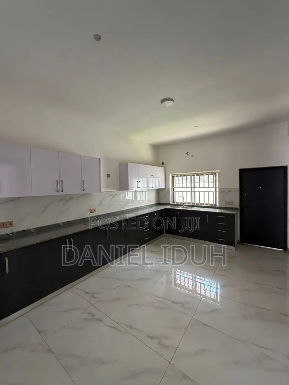 5bdrm Townhouse/Terrace in Jahi for sale in Jahi