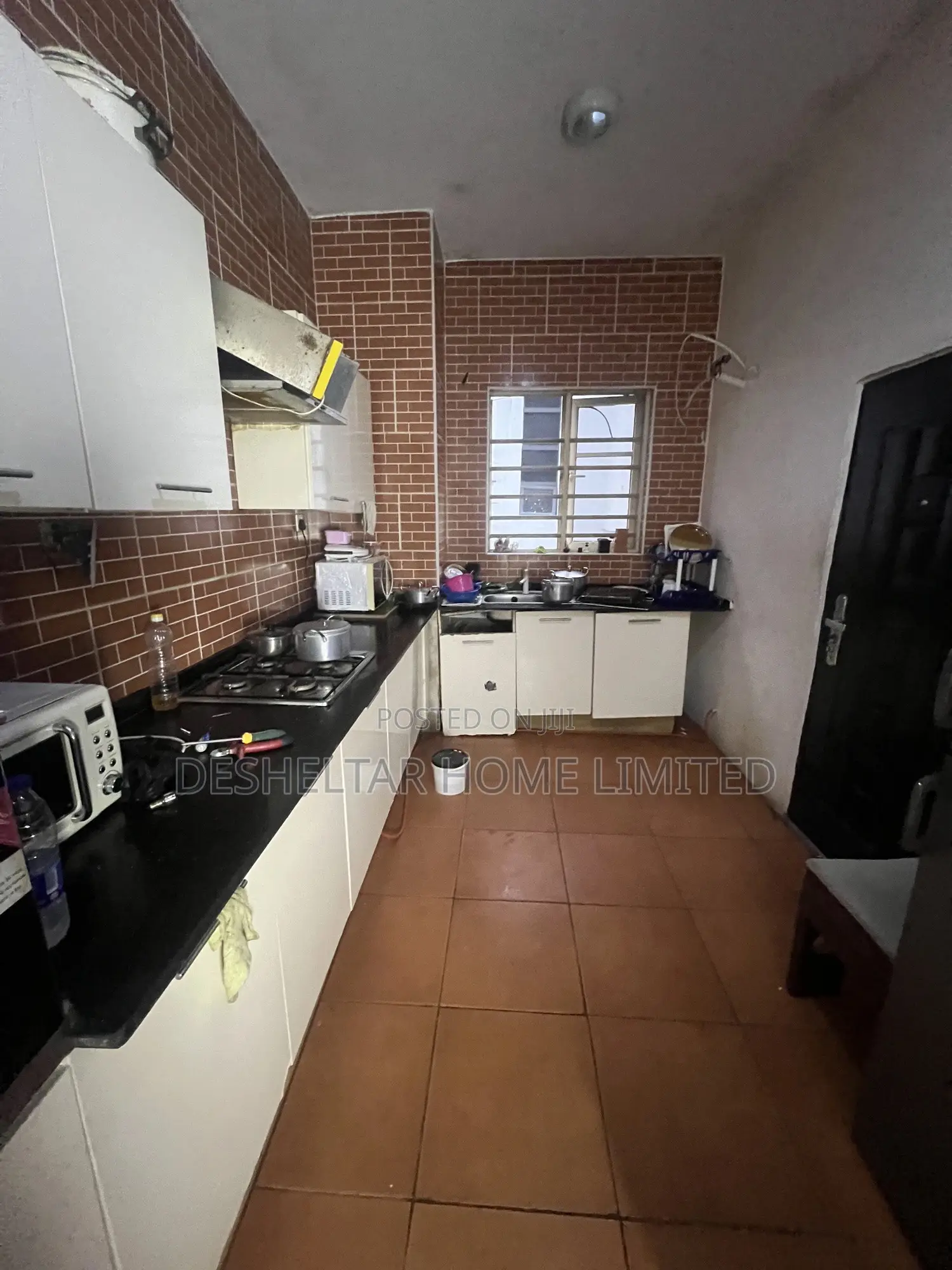 1bdrm Shared Apartment in Tpdc Building, Chevron for rent in Chevron